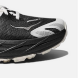 Black / White